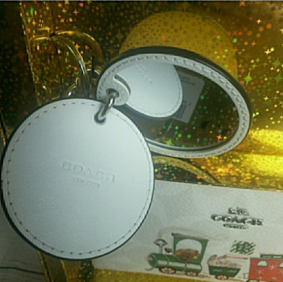NWT Coach Cosmetic Bag + Mirror Train Boxy Christmas Holiday Train - Picture 4 of 12